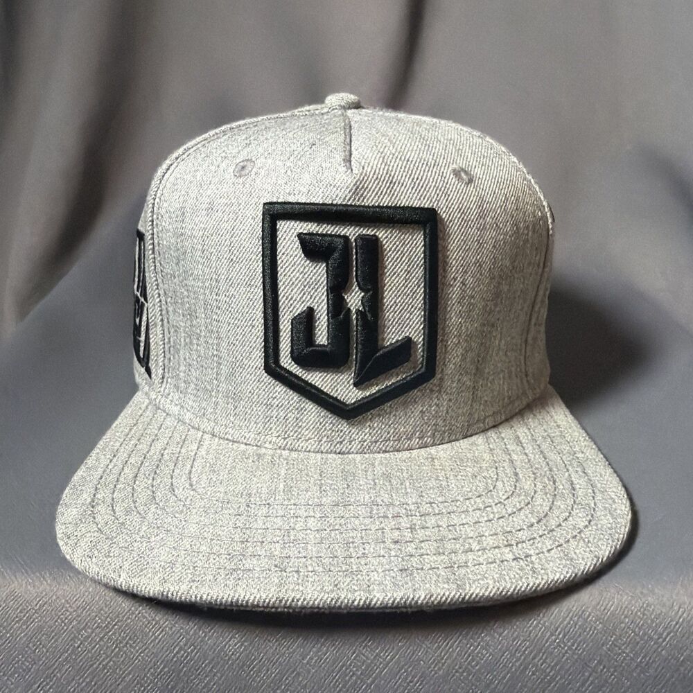 DC Comics Bioworld Gray Justice League Retro Snapback Hat -S